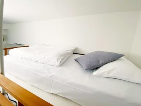 Apartment, Balcony (303) | Extra beds