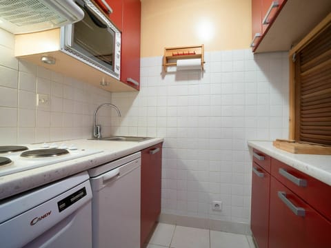 Cabinetry, Building, Furniture, Countertop, Kitchen Sink, Kitchen, Sink, Wood, Lighting, Interior Design