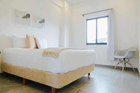 Condo | 1 bedroom, minibar, in-room safe, free WiFi