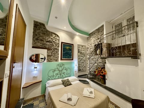 Standard Room | In-room safe, free WiFi, bed sheets
