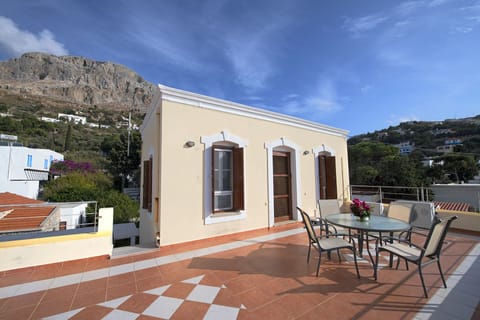 House, Sea View, Beachfront | Terrace/patio