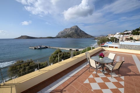 House, Sea View, Beachfront | Balcony view