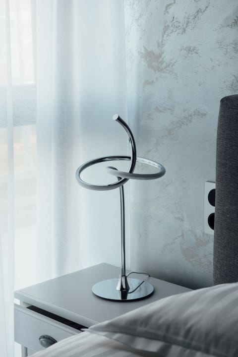 Deluxe Double Room, Jetted Tub | Premium bedding, pillowtop beds, desk, laptop workspace