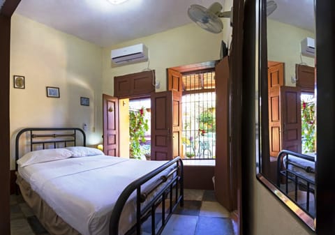 Exclusive Double Room | Minibar, individually decorated, individually furnished