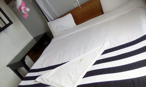 Double Room | Free WiFi, bed sheets