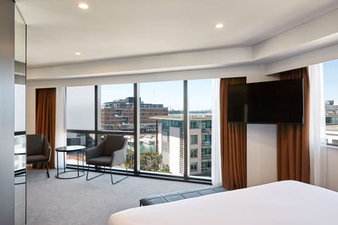 Executive Room | In-room safe, blackout drapes, soundproofing, iron/ironing board