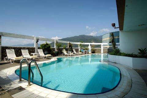 Outdoor pool, sun loungers