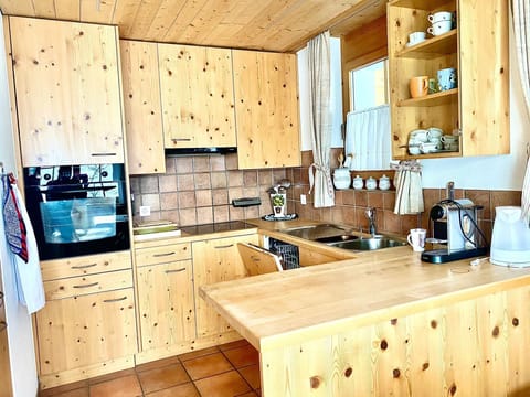 Apartment, 2 Bedrooms, Terrace | Private kitchen