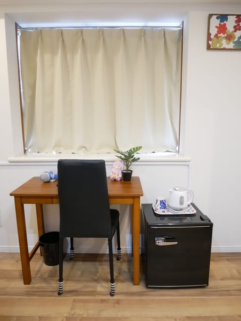 Deluxe Single Room | Blackout drapes, free WiFi, bed sheets