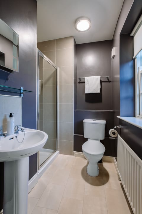 Double or Twin Room, Ensuite (room double single) | Bathroom
