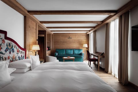 Standard Suite, Multiple Beds, Mountain View (Junior Suite View) | Premium bedding, down comforters, minibar, in-room safe