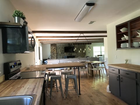 Kitchen to living room