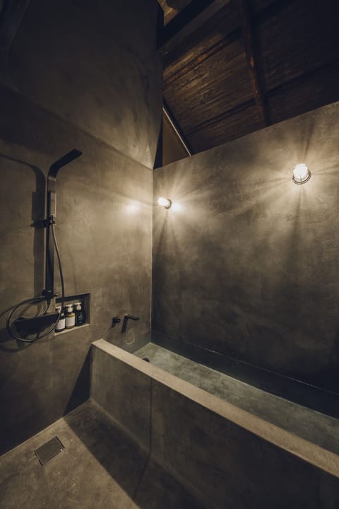 Private Vacation Home | Bathroom | Separate tub and shower, designer toiletries, hair dryer, slippers