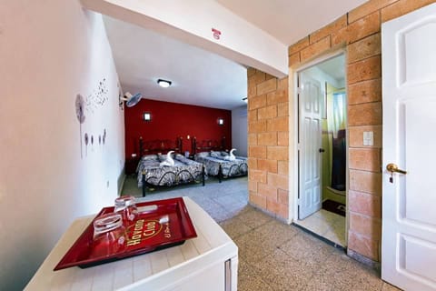 Deluxe Room | Individually decorated, iron/ironing board, free WiFi, bed sheets