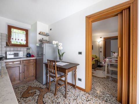 Table, Furniture, Cabinetry, Chair, Building, Wood, Drawer, Picture Frame, Interior Design, Chest Of Drawers