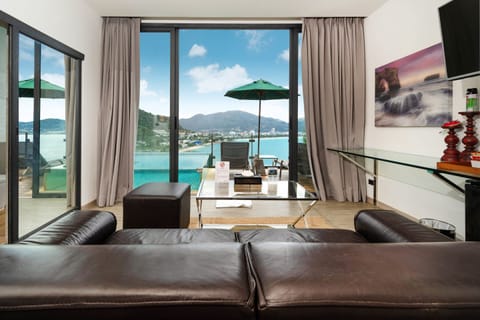 Sky Suite with Plunge Pool | In-room safe, blackout drapes, iron/ironing board, free WiFi