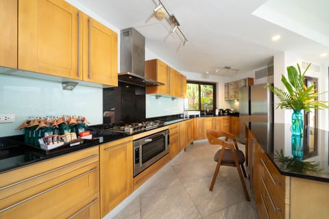 Residence 6 Bedrooms | Private kitchen