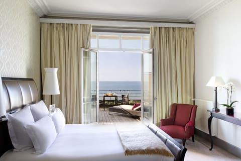 Deluxe Room, 1 King Bed, Terrace, Sea View | Premium bedding, down comforters, pillowtop beds, minibar