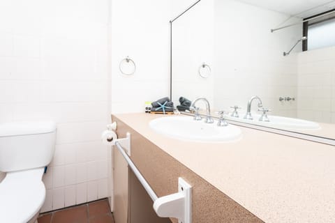 Basic Apartment | Bathroom | Separate tub and shower, hair dryer, towels