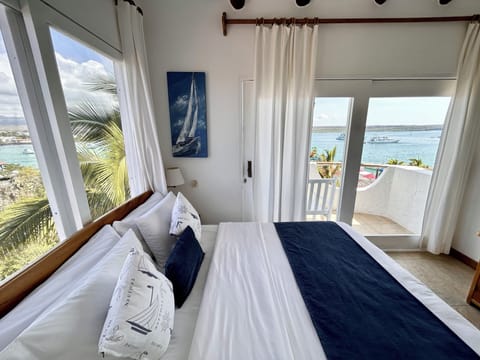 Standard Double Room, 1 Queen Bed, Ocean View | Premium bedding, minibar, in-room safe, individually decorated