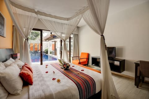 Royal Villa, 3 Bedrooms | Premium bedding, in-room safe, desk, blackout drapes
