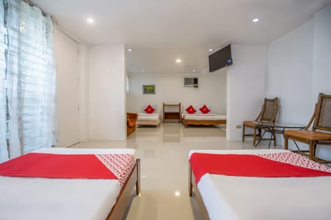 Premier Room | Free WiFi, bed sheets