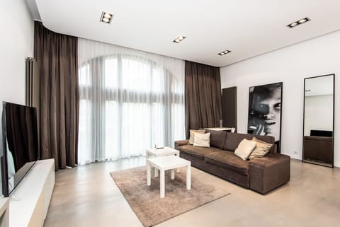 City Apartment | Living room | Flat-screen TV