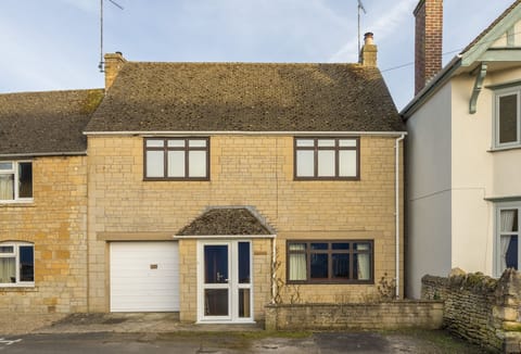 Fairfields is ideally situated within walking distance of the town