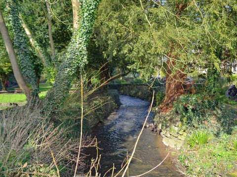 Surrounding area | No. 10, Matlock