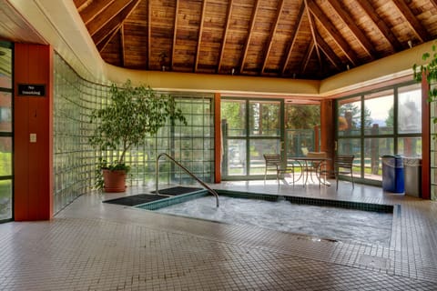 Guests of Keystone Gulch have access to shared indoor hot tub at Soda Springs.