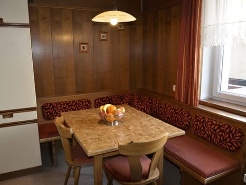 Table, Furniture, Property, Wood, Window, Chair, Interior Design, Lighting, Architecture, Floor