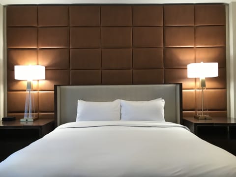 Grand Suite, Balcony | Premium bedding, down comforters, pillowtop beds, in-room safe