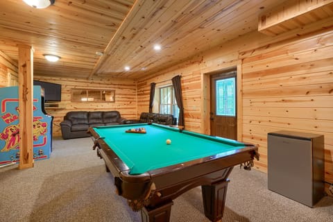 rec room with arcade game and pool table