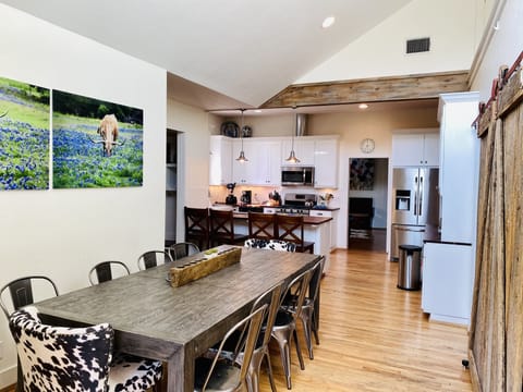 Dining table with 10 seats