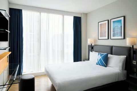 Standard Double Room | In-room safe, desk, blackout drapes, iron/ironing board