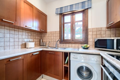 Apartment | Private kitchen | Full-size fridge, microwave, oven, stovetop