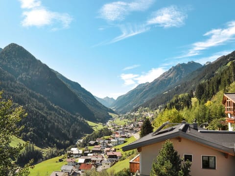 Mountainous Landforms, Mountain, Hill Station, Mountain Village, Mountain Range, Nature, Highland, Sky, Town, Hill