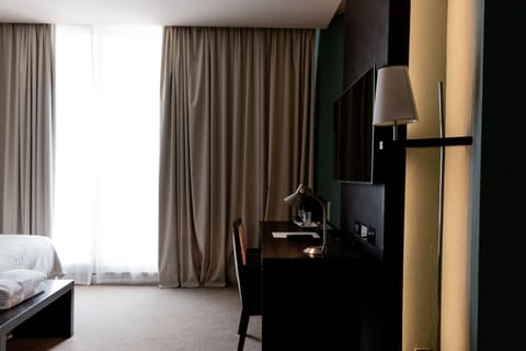 Panoramic Suite | Premium bedding, minibar, in-room safe, desk