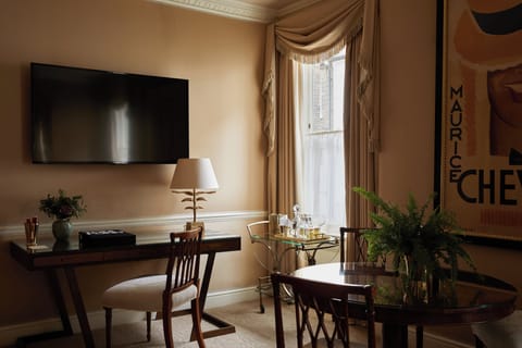 Suite (Victoria and Albert) | Egyptian cotton sheets, premium bedding, minibar, in-room safe