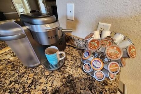 Ca0905fe dc53 41a6 83c6 f91bc8d27012