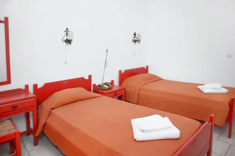 Standard Twin Room | Premium bedding, desk, free WiFi, bed sheets