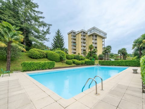 Water, Sky, Plant, Property, Building, Cloud, Swimming Pool, Azure, Tree, Outdoor Furniture