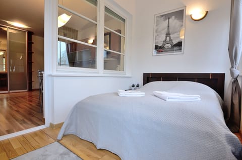 Apartment | 1 bedroom, iron/ironing board, free WiFi, bed sheets
