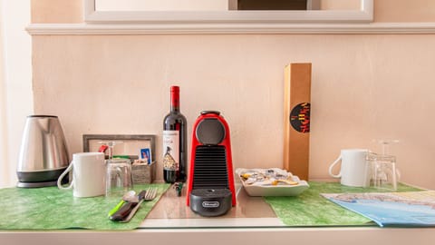 Panoramic Double or Twin Room, Sea View (Aquarium 1) | Coffee and/or coffee maker