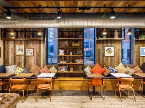 Lunch and dinner served