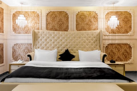 Luxury Double Room | Egyptian cotton sheets, premium bedding, minibar, in-room safe