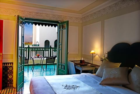 Premium Suite, 1 King Bed, Balcony (VIZIR) | Egyptian cotton sheets, premium bedding, pillowtop beds, minibar