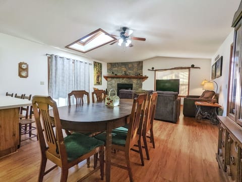 Main Level Dining Area