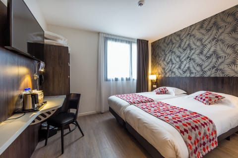 Superior Double Room | Individually decorated, individually furnished, desk, soundproofing