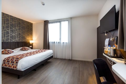 Comfort Double Room | Individually decorated, individually furnished, desk, soundproofing